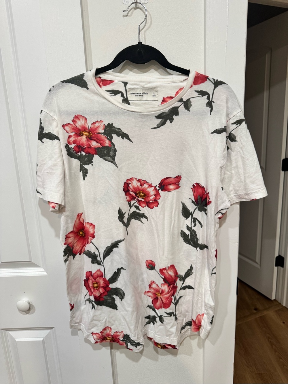 Abercrombie & Fitch White Tee with Pink-Red Floral Print